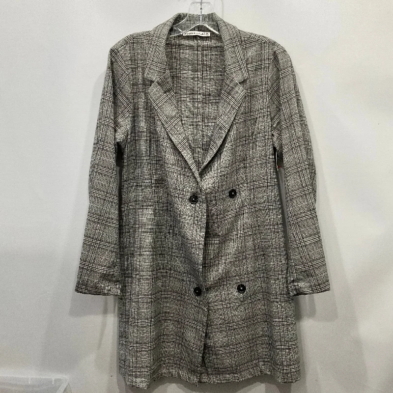 women's coats for those who love to experiment with fashionBlazer By Abercrombie And Fitch In Plaid Pattern, Size: M