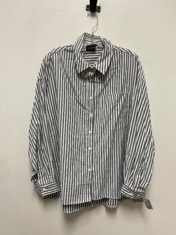 women's tops for those who appreciate subtle and muted tonesTop Long Sleeve By Clothes Mentor In Striped Pattern, Size: M