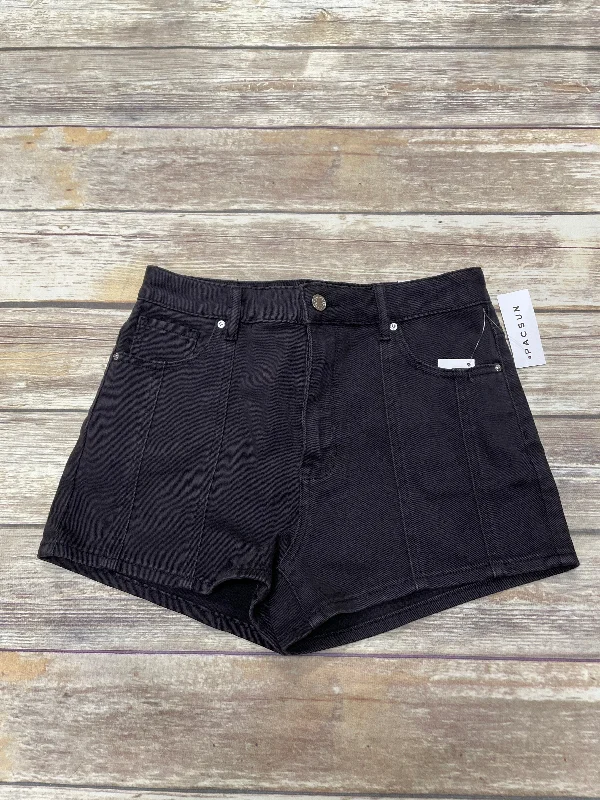 women's plus-size shortsBlack Denim Shorts Pacsun, Size 4