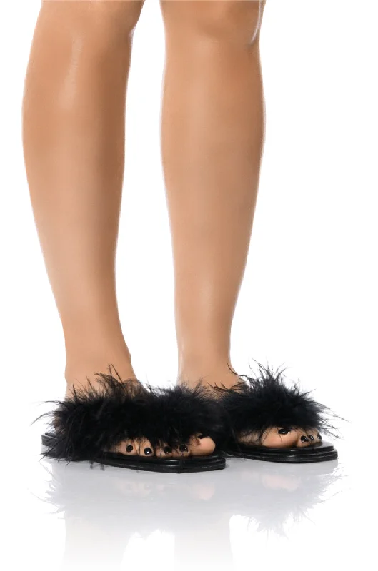 AZALEA WANG PAMMY FEATHER FLAT SANDAL IN BLACK