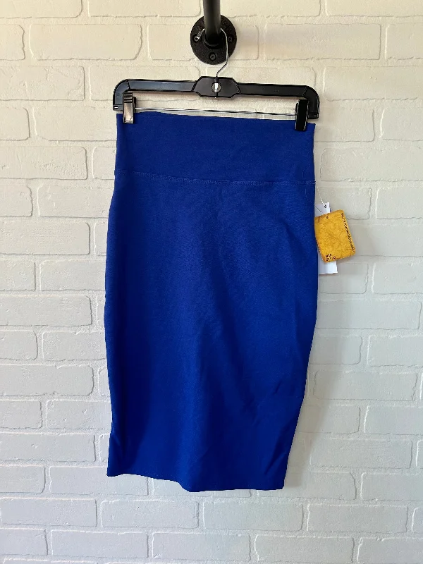 women's figure-flattering business skirtsBlue Skirt Midi Hybrid & Company, Size 8