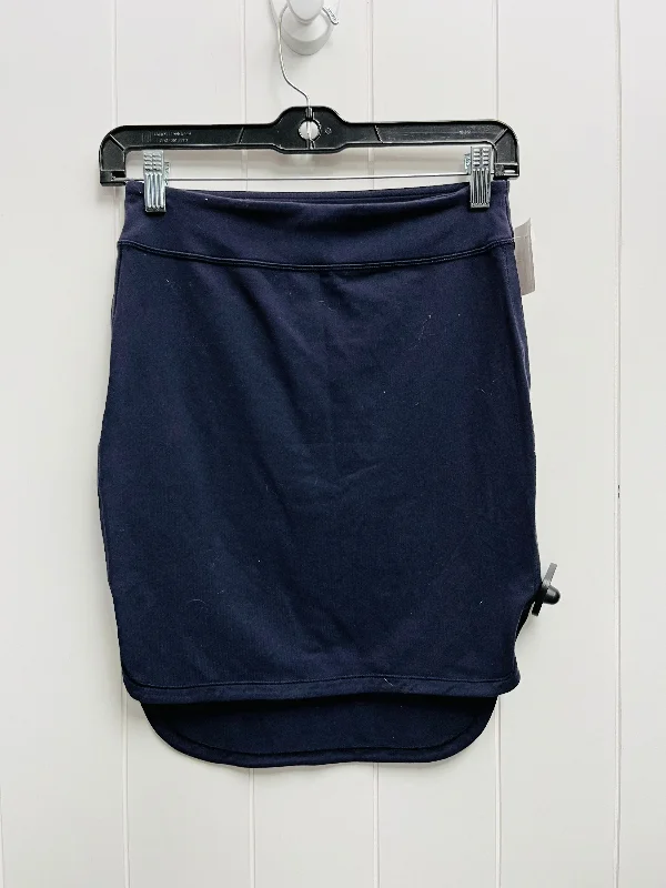 women's low-rise skirtsBlue Skirt Mini & Short Lululemon, Size 4