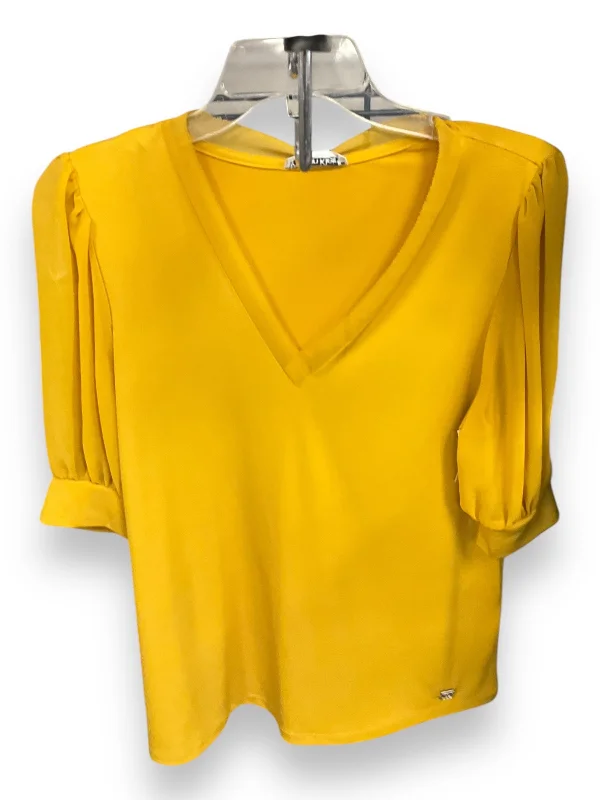 women's tops for those who believe in expressing their individuality through fashionTop Short Sleeve By Calvin Klein In Gold, Size: S