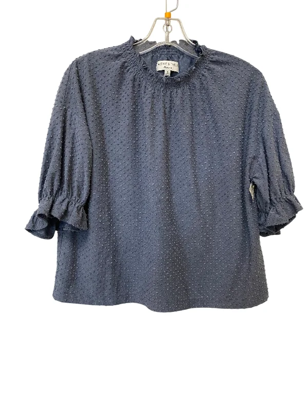 women's tops for those who want to stay on top of the latest fashion trends and wear pieces that are both stylish and on-trendTop Short Sleeve By Madewell In Blue, Size: M