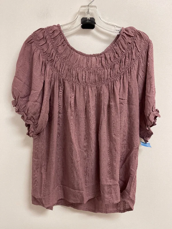 affordable women's topsTop Short Sleeve By Maurices In Purple, Size: L