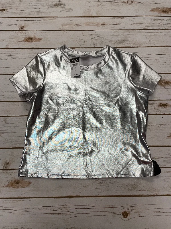 women's tops for relaxed weekendsTop Short Sleeve By Rue 21 In Silver, Size: L